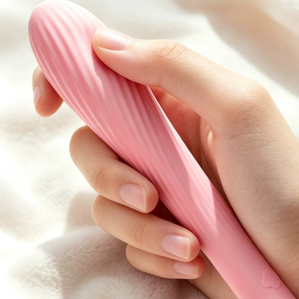 Flirting Blush Brush Clitoral & G-Spot Vibrator