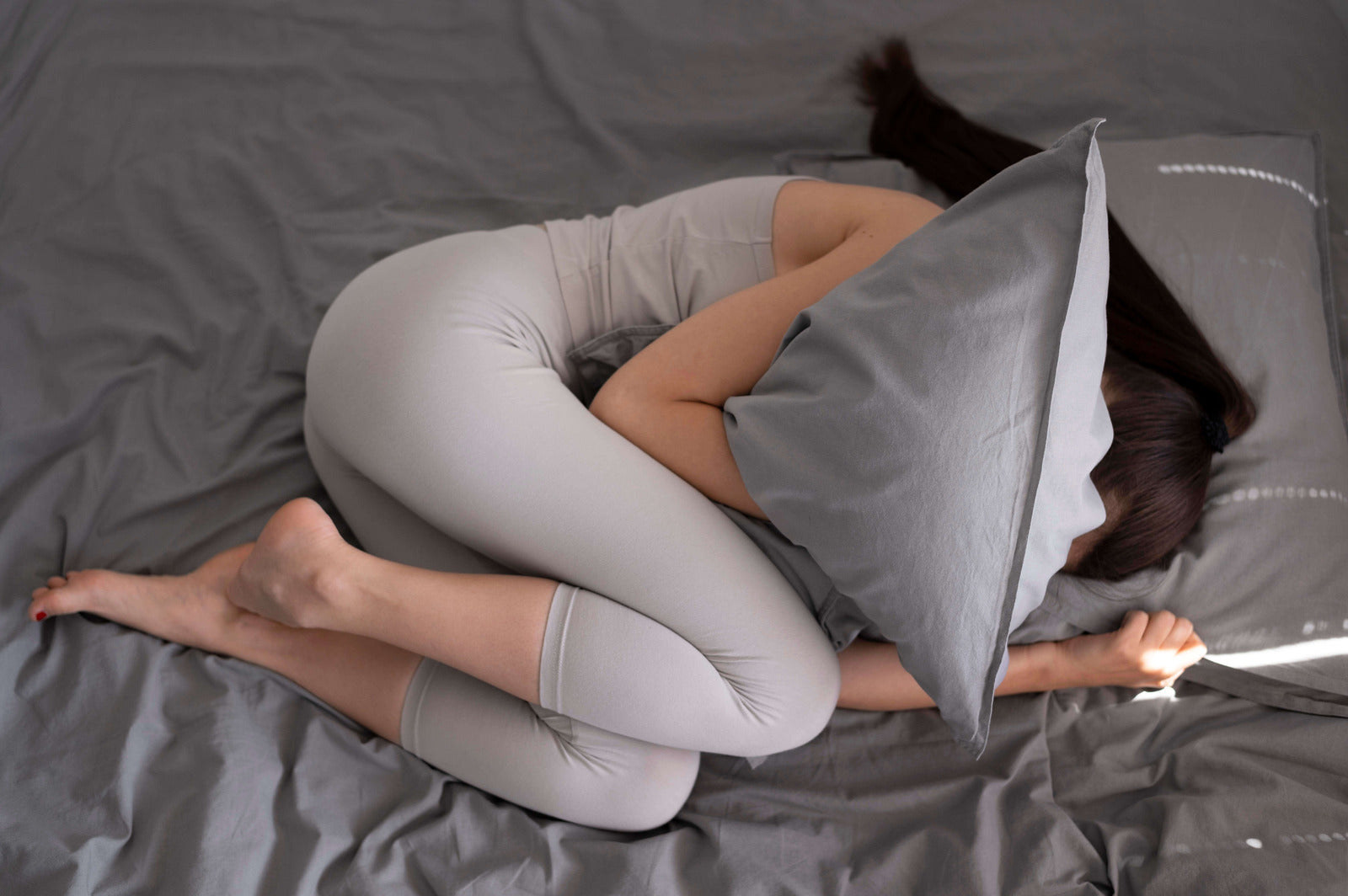 How to Do Pillow Humping: 30 Best Ways & Tips