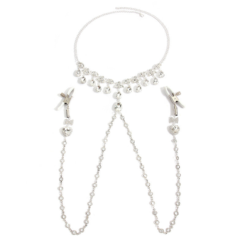 Herz &amp; Schleife Kristallkette Brustwarzenklammern mit Halsband